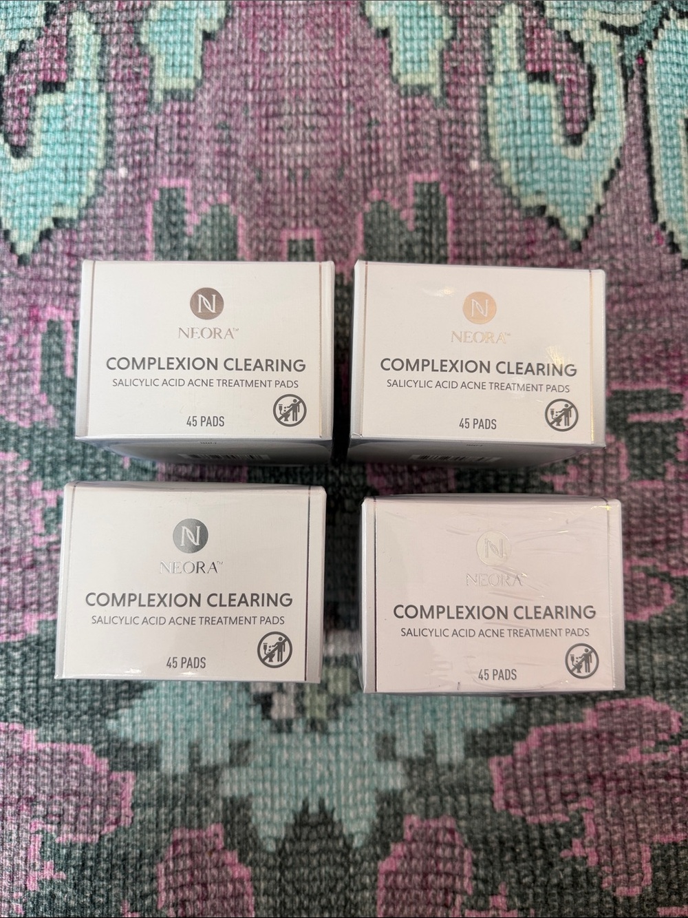 Neora Complexion Clearing Salicylic Acid Acne Treatment Pads - White (45 Pads)